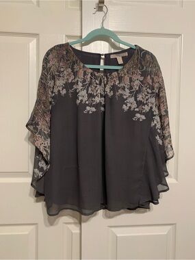 Forever 21 Contemporary Gray Floral Blouse Sz M